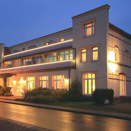 Appartementhaus Zum Strandkorb Kuhlungsborn Bagian luar foto