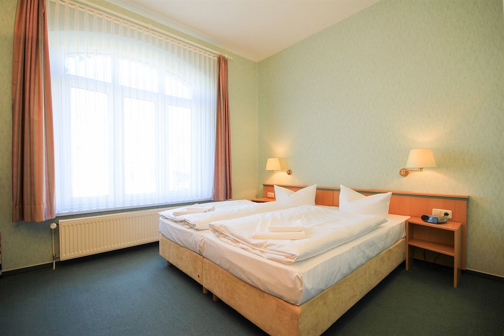 Appartementhaus Zum Strandkorb Kuhlungsborn Bagian luar foto