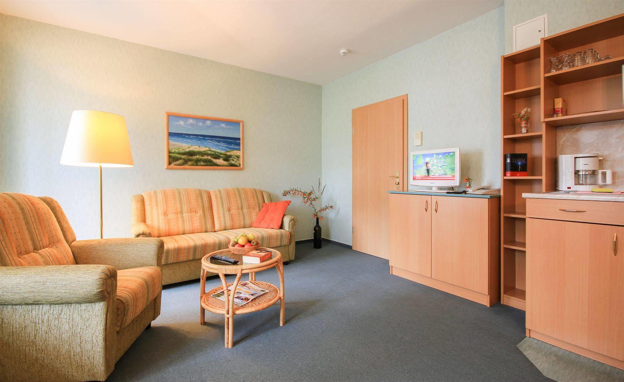Appartementhaus Zum Strandkorb Kuhlungsborn Bagian luar foto